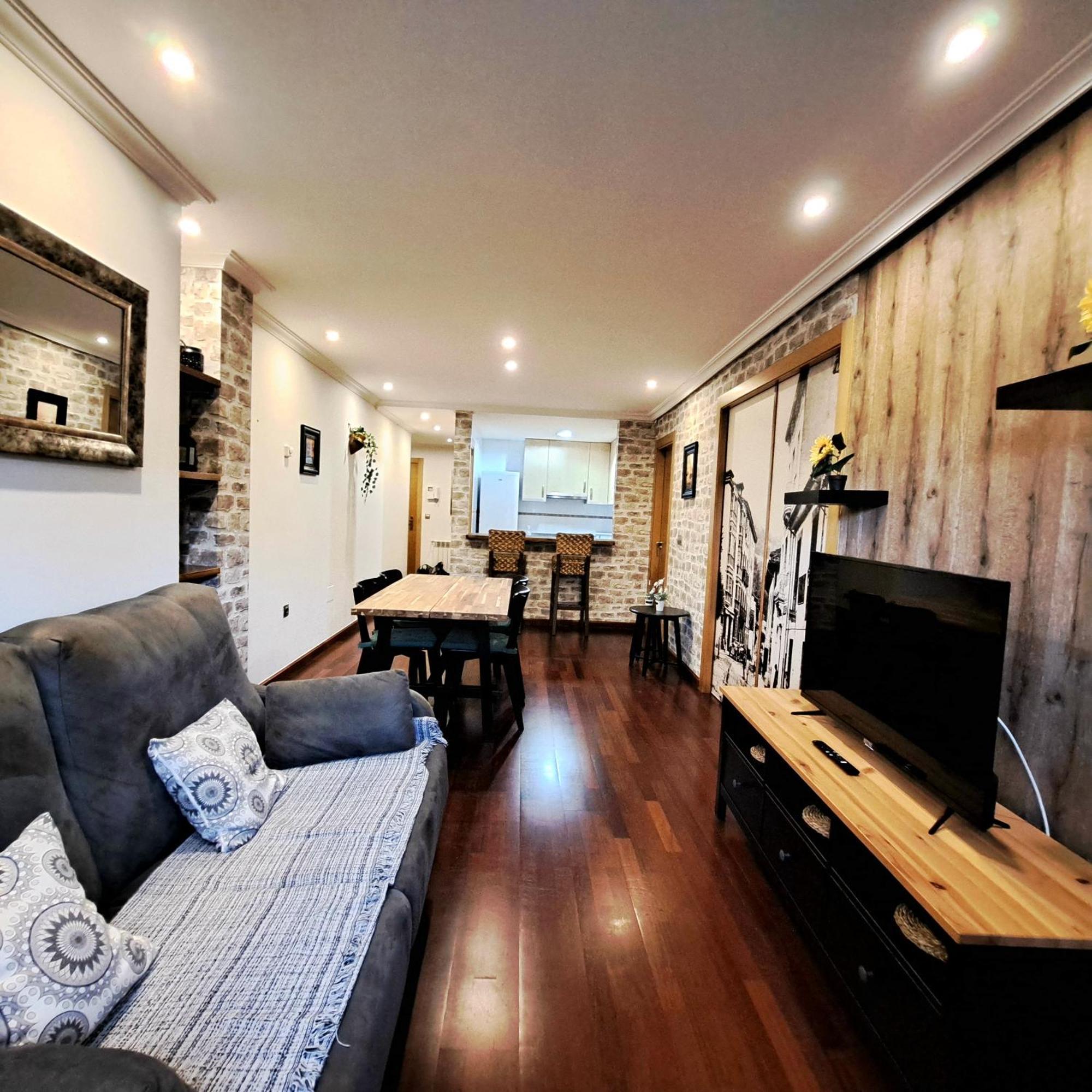 Apartamento Con Terraza Al Puente Romano Onís Dış mekan fotoğraf