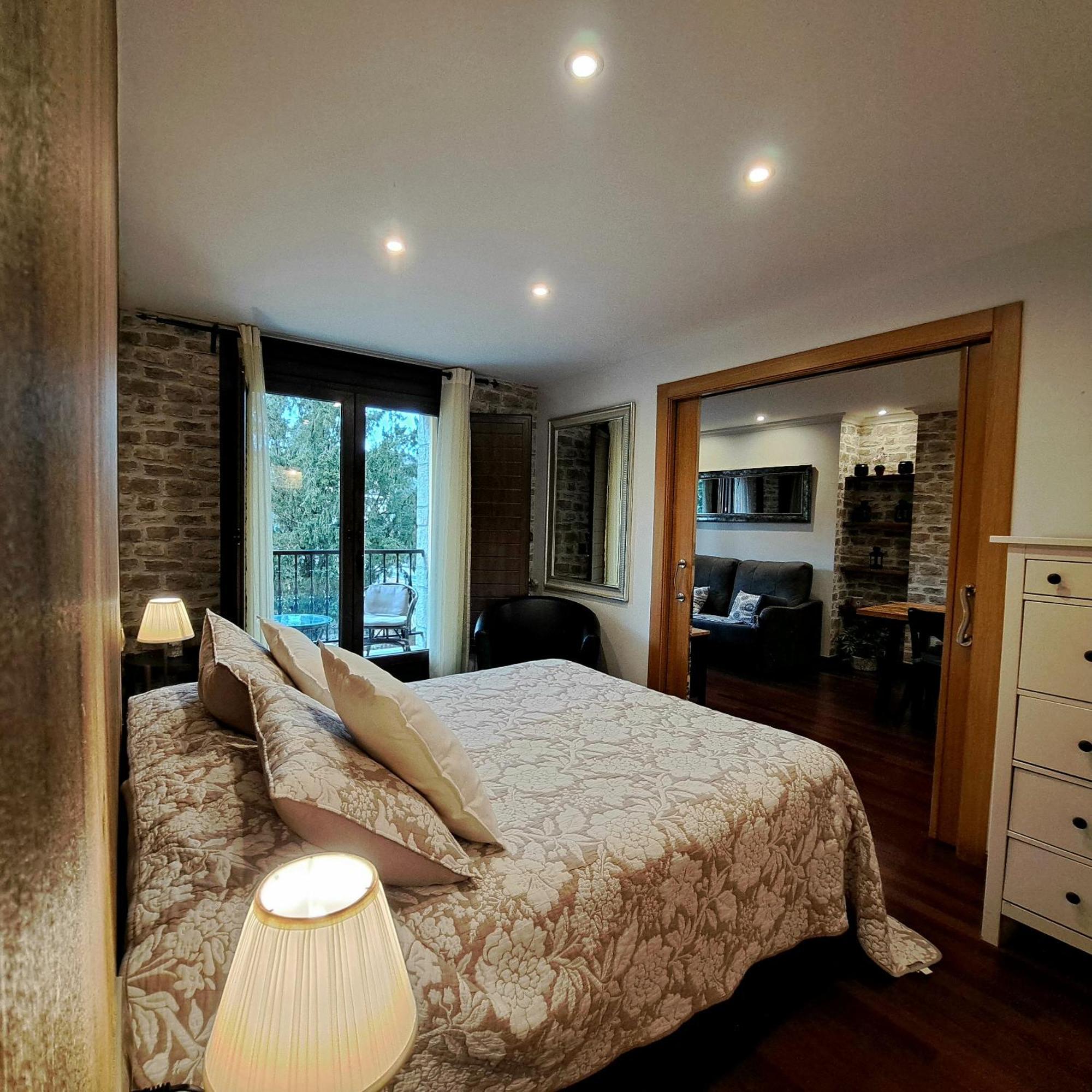 Apartamento Con Terraza Al Puente Romano Onís Dış mekan fotoğraf