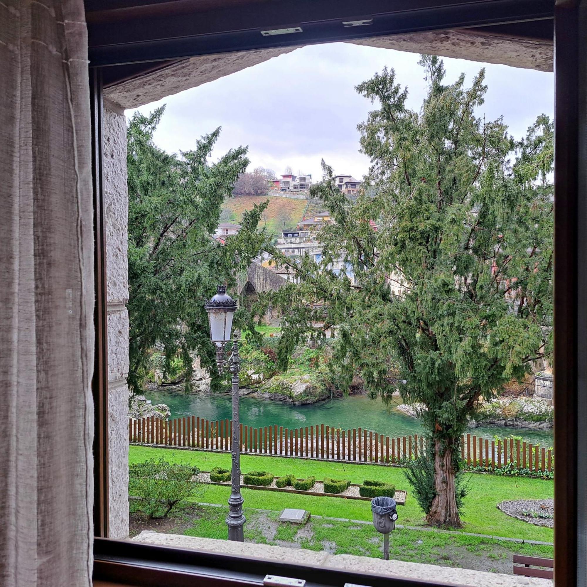 Apartamento Con Terraza Al Puente Romano Onís Dış mekan fotoğraf